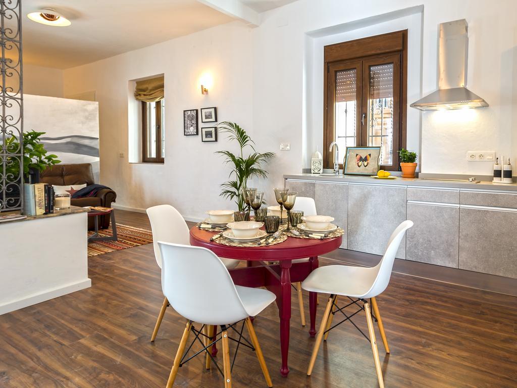 Selecta Apartments Los Venerables Sevilla Eksteriør billede