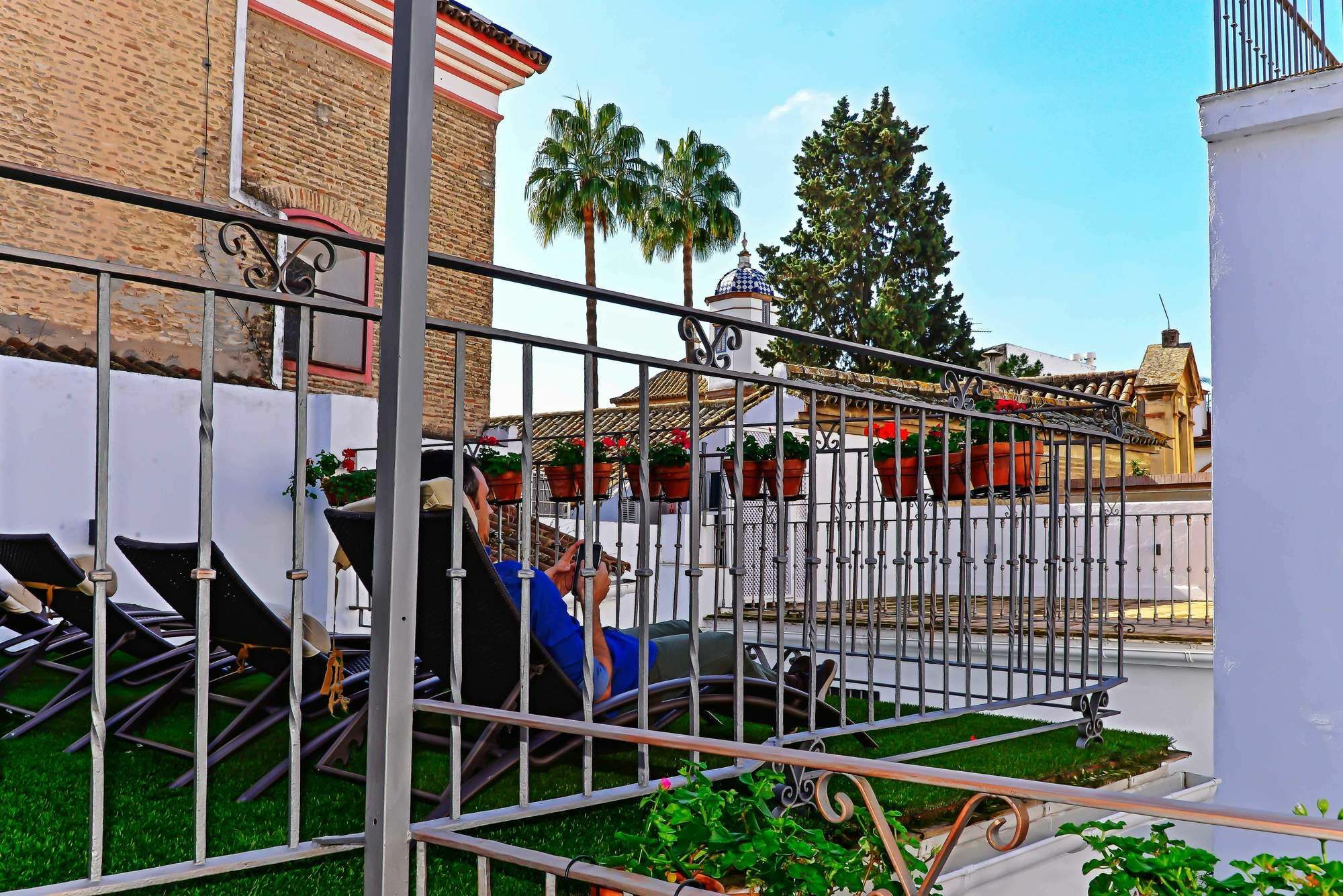 Selecta Apartments Los Venerables Sevilla Eksteriør billede