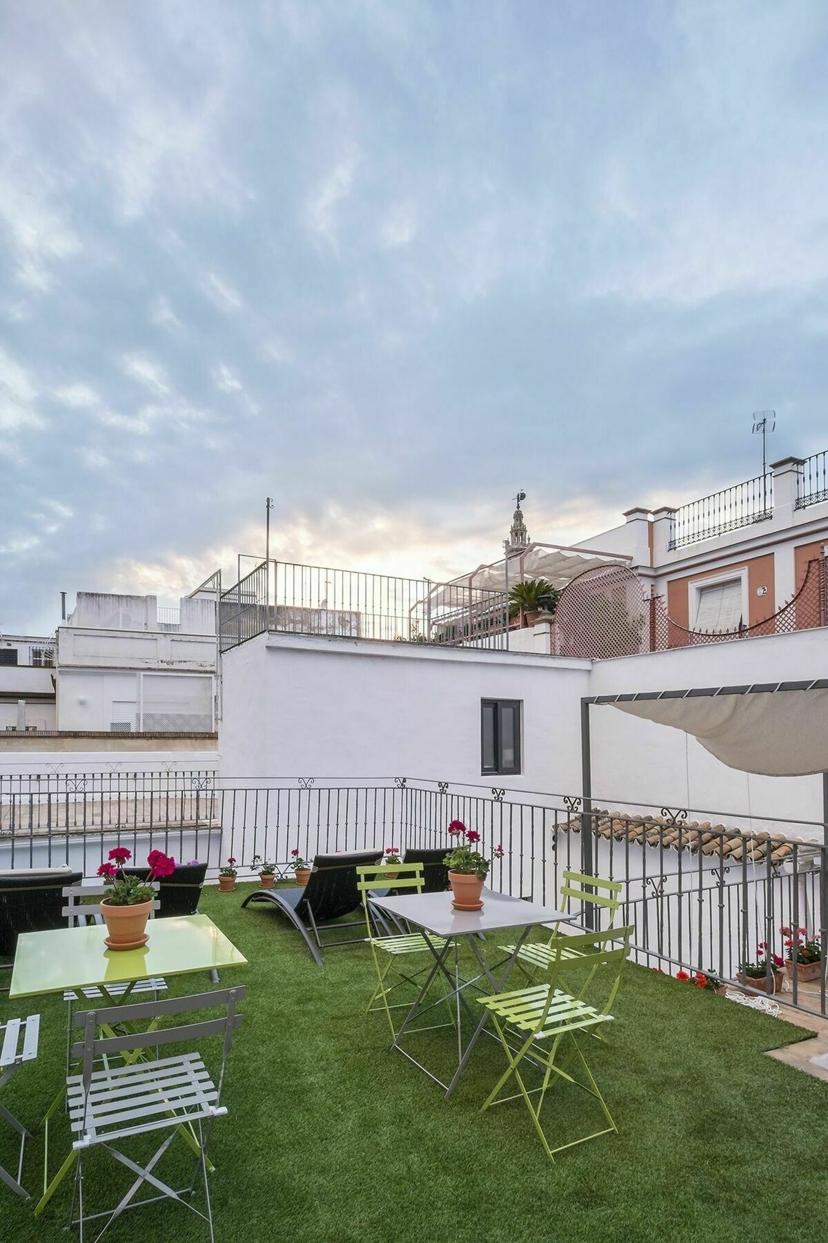 Selecta Apartments Los Venerables Sevilla Eksteriør billede
