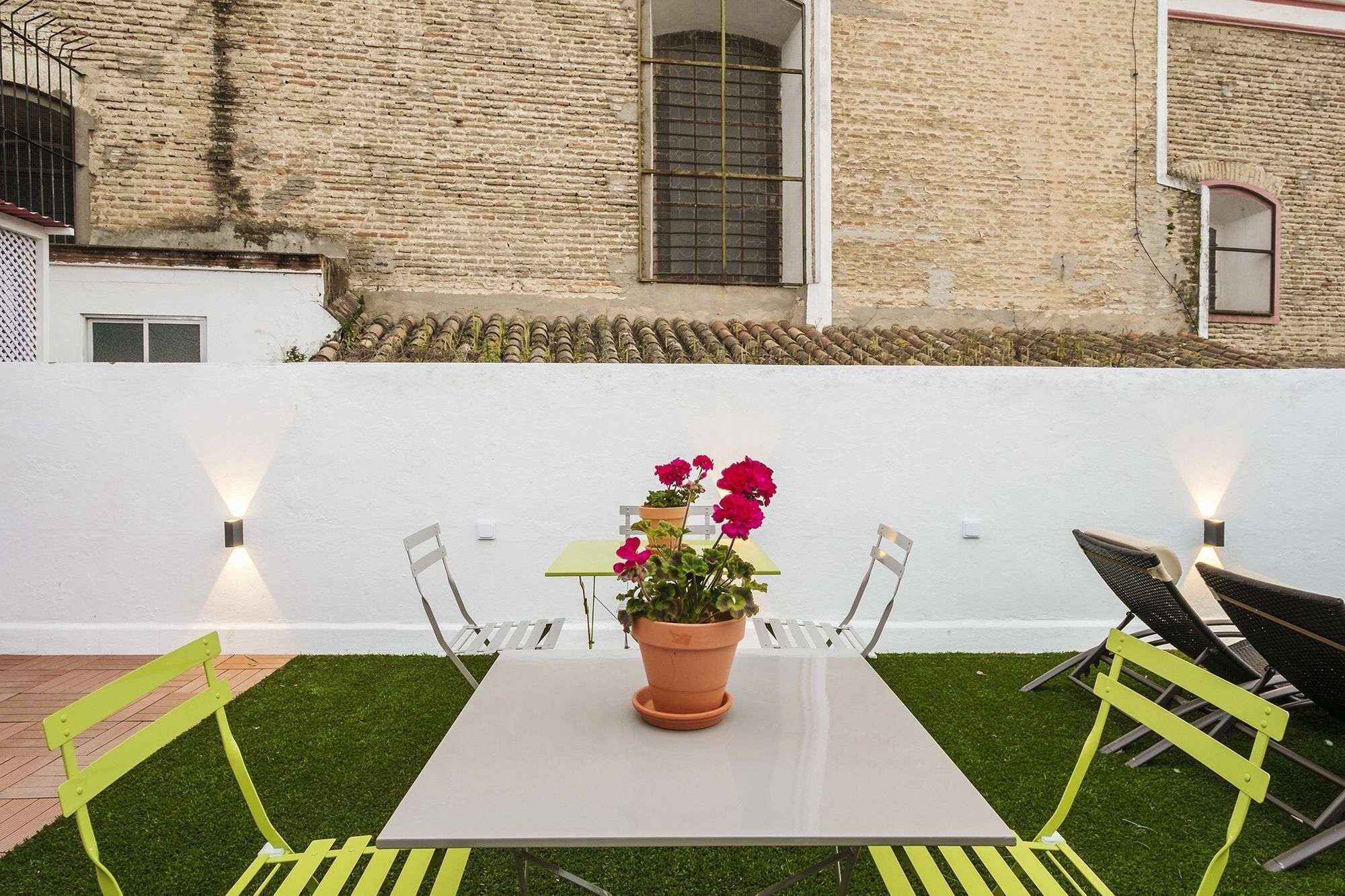 Selecta Apartments Los Venerables Sevilla Eksteriør billede