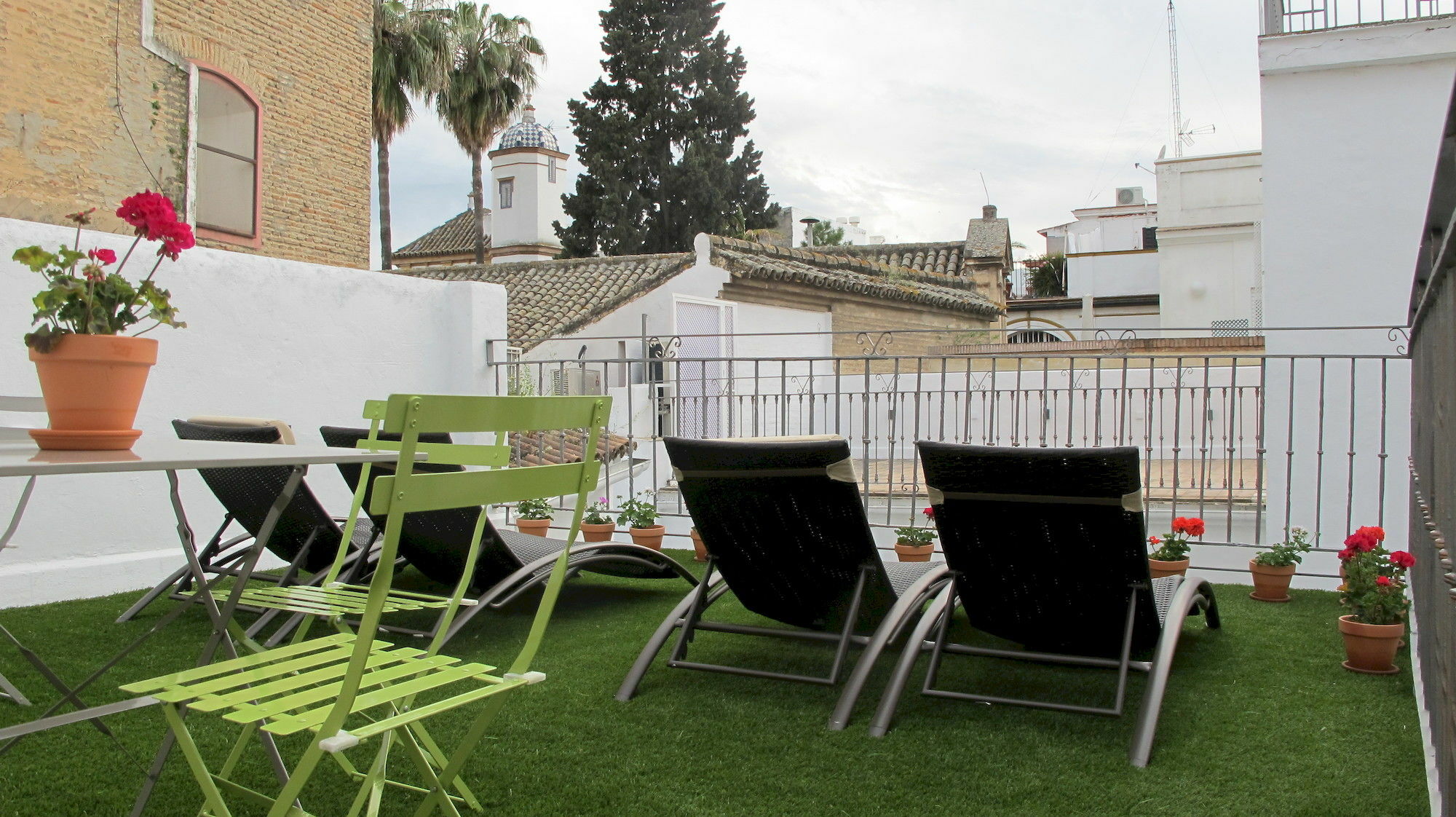 Selecta Apartments Los Venerables Sevilla Eksteriør billede